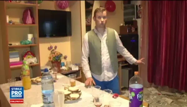 Fetita de 6 ani ranita grav, dupa ce i-au cazut in cap bucati din tavanul unui bloc ANL In camera erau, in total, sapte copii
