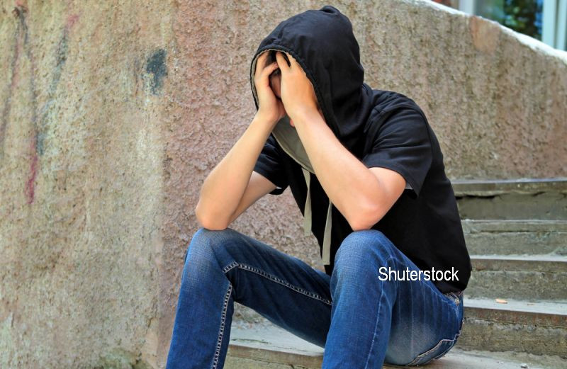 In fiecare noapte crede ca nu se va mai trezi din cauza tumorii pe care o are la limba. Prin ce drama trece adolescentul FOTO