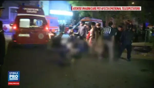 Ma rog la poza ei si imi cer iertate. De un an de zile parintii Alexandrei traiesc chinuiti de sentimente greu de imaginat