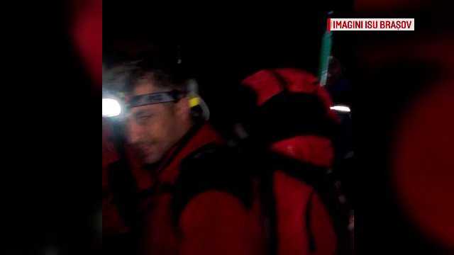 O turista de 36 de ani din Londra a cazut intr-o rapa din Muntii Fagaras. Femeia a fost salvata dupa mai bine de 4 ore