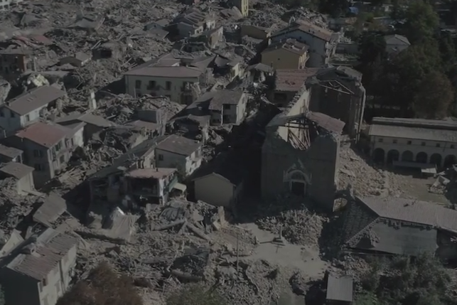 Un roman de 56 de ani, gasit mort in masina in care si-a petrecut noaptea dupa cutremurul din Italia