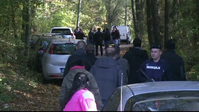 Lansator de rachete si grenade, descoperite intr-un tufis, aproape de casa premierului Serbiei. Reactia oficialului