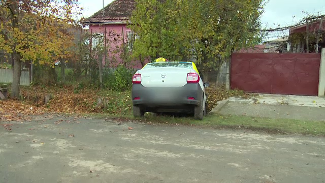 Taximetrist injunghiat de client in momentul in care i-a cerut bani pe cursa. Cum a reusit soferul sa scape cu viata