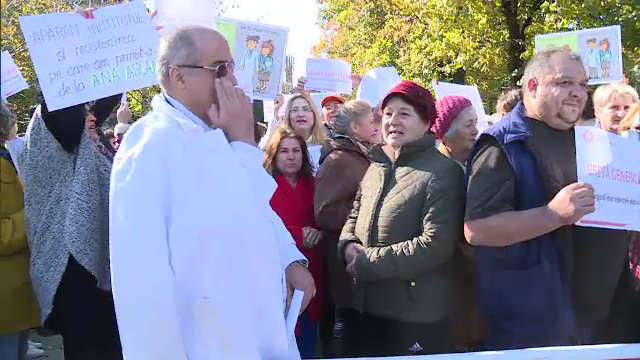 Angajatii "Ana Aslan" ii cer demisia noului manager si il acuza ca vrea sa inchida institutul. Reactia acestuia