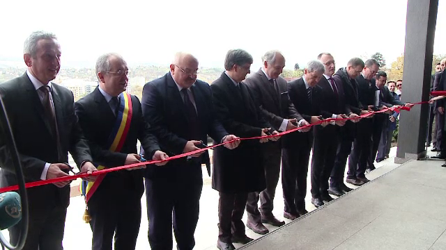 Dacian Ciolos, la inaugurarea celui mai modern institut de cercetare agricola de la noi: "Trebuie sa inovam"