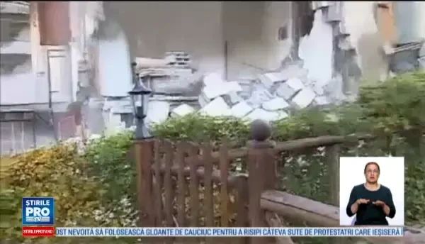 Peste 100.000 de oameni ar fi ramas fara locuinte dupa cutremurul din Italia. Avertisment ingrijorator al unui seismolog