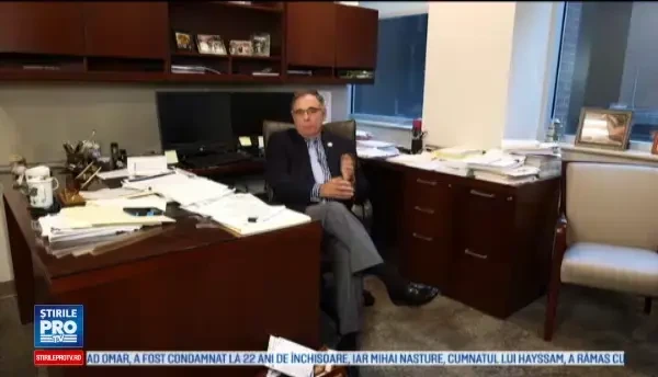 Ii cheama Donald Trump si Hillary Clinton, dar nu candideaza la prezidentiale. Problemele aduse de coincidenta de nume