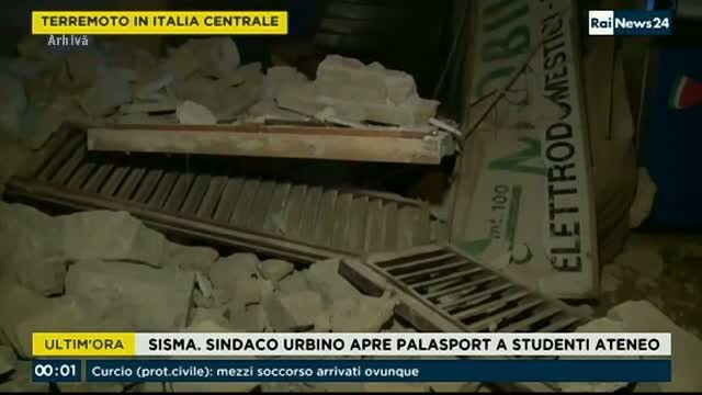 Un nou cutremur, cu magnitudinea 5, a lovit centrul Italiei in aceasta noapte