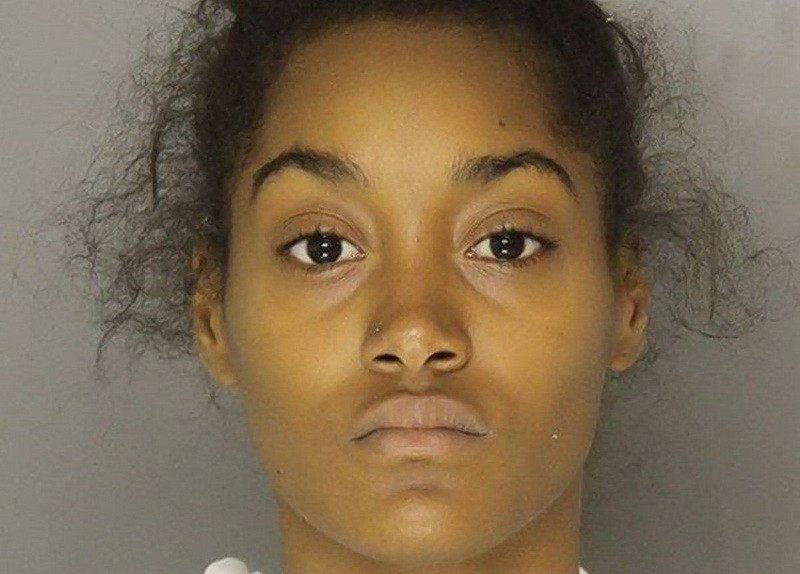 O mama si-a ucis fiul de 17 luni si i-a trimis imaginile tatalui acestuia. Mesajele pe care i le-a scris barbatului