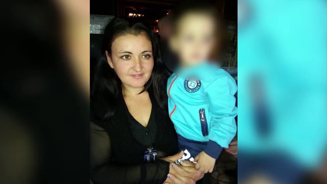 Politia italiana a mai descoperit un bebelus mort. Informatii socante in cazul romancei gasita moarta langa nou-nascutul ei