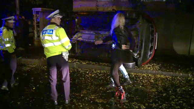 Plimbare incheiata intr-un mod neplacut pentru o soferita din Capitala. Cum s-a rasturnat cu masina