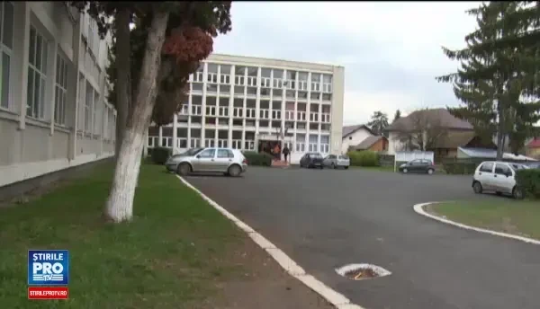 Noi detalii in cazul dascalului care a abuzat sexual 20 de minore. Eleva care din victima a devenit complice