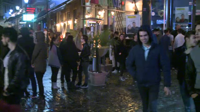 Localurile evitate de romani dupa Colectiv. Proprietar de club: "Sa nu mai vina daca nu se simt in siguranta"