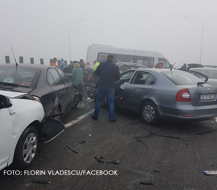 Accident grav pe A2: 4 morti si zeci de raniti. Politie: "In Romania, nu a mai avut loc pana acum un astfel de eveniment"