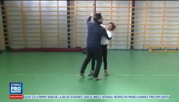 Soarta grea de care au parte copiii din orfelinate dupa majorat. Putinii tineri care reusesc in viata nu isi uita camarazii