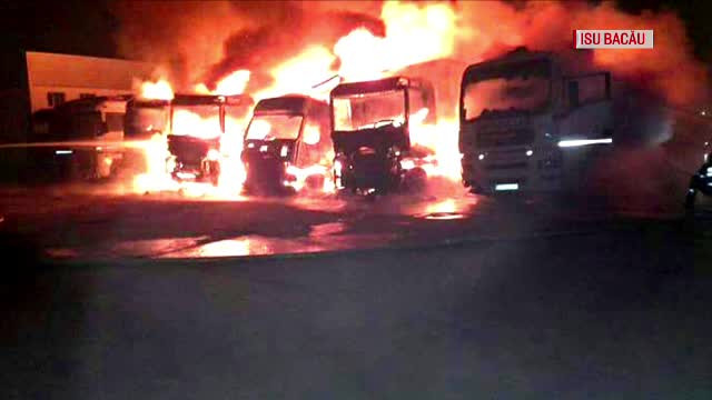 Sase TIR-uri in care se aflau bauturi alcoolice si materiale de constructii s-au facut scrum. La cat se ridica paguba