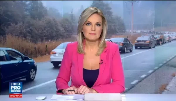 Cozi, nervi si aglomeratie infernala pe DN 1. Turistii care s-au intors de la munte au stat ore intregi blocati in coloana