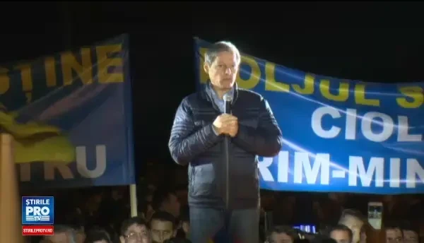 PNL, PMP si UDMR si-au lansat oficial candidatii. Ciolos, in fata a 20.000 de oameni: Lipsa implicarii naste monstri