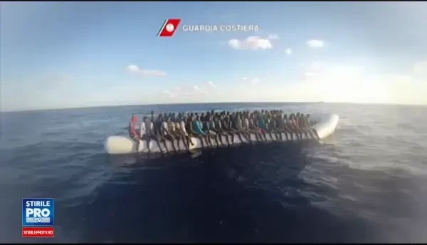 Paza de coasta italiana a reusit sa salveze 2.200 de migranti. Papa Francisc: Mediterana a devenit un cimitir