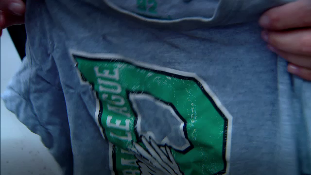 O femeie a cumparat o masina de spalat defecta si a chemat de trei ori instalatori sa o repare. A urmat un adevarat cosmar