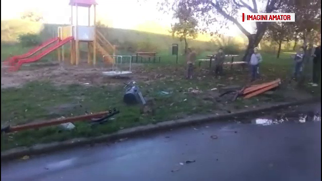 Un hot s-a urcat intr-o masina cu cheile in contact si a mers cu ea 50 de metri. De ce a abandonat-o