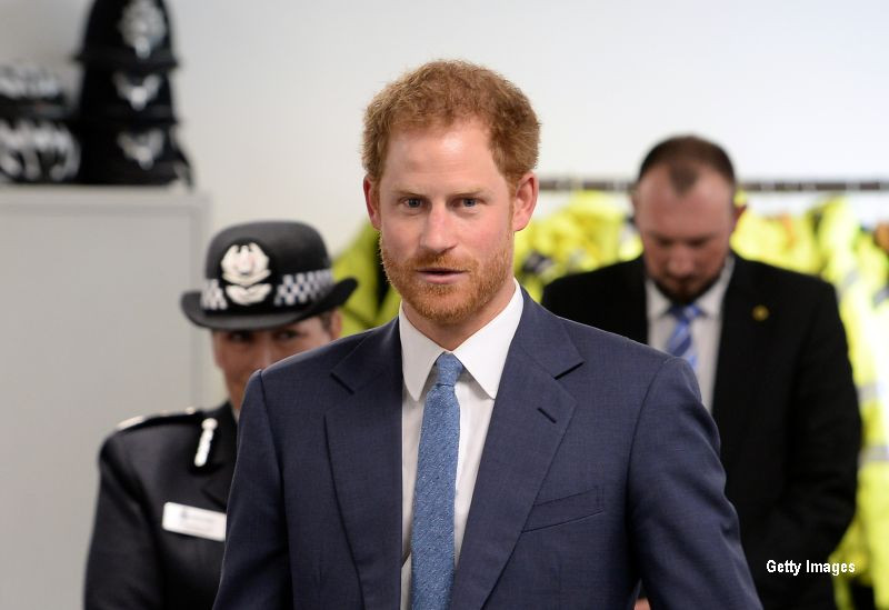 Casa Regala confirma faptul ca printul Harry este de cateva luni intr-o relatie cu Meghan Markle. Ce i se reproseaza presei