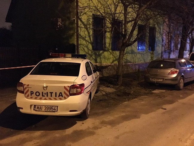 Colet suspect in Piata Constitutiei din Capitala, semnalat la 112. Politistii si pirotehnistii fac verificari