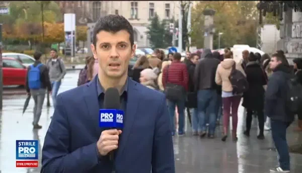 Tinerii romani, campioni la fumat in Uniunea Europeana. Planul prin care Guvernul incearca sa reduca numarul lor