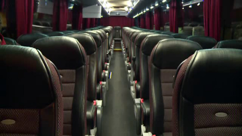 Companiile de transport ofera bilete de autocar low-cost, la 1 euro. De ce nu pot fi cumparate decat online