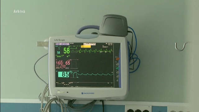 Un angajat al unei benzinarii din Dej a baut acid dintr-o sticla, crezand ca e apa. In ce stare se afla barbatul de 24 de ani