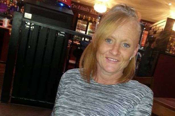 Trebuia sa aiba grija de un copil, dar femeia a ales sa se imbete si sa-l abandoneze in parc. Cati ani de inchisoare a primit