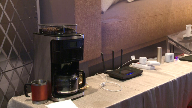 Cum ajunge un hacker sa iti sparga contul folosindu-se de televizor sau cafetiera. Aparatura vulnerabila din casele noastre