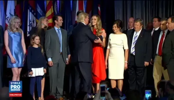 Promisiunile controversate ale lui Trump in campanie: Voi construi un zid si Mexicul va plati, iar Hillary va fi arestata