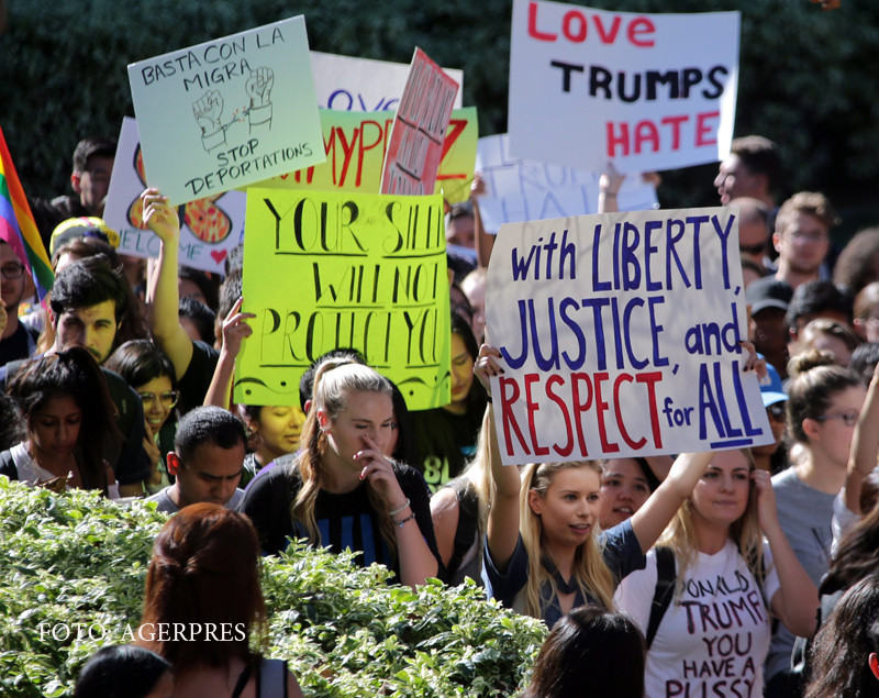 A doua zi de proteste in SUA, dupa victoria lui Trump. Noul presedinte acuza presa ca ii instiga pe americani: "Nu e corect"