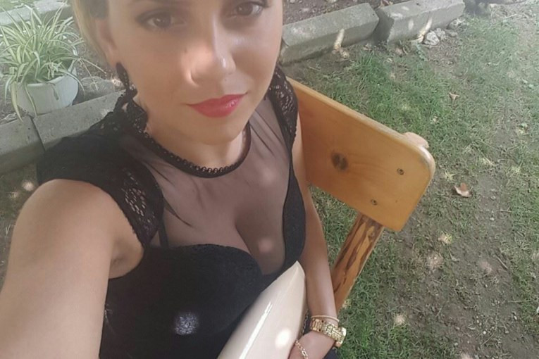 Romanca de 21 ani, ucisa intr-un mod cumplit de iubitul italian, foarte gelos. Martorii l-au batut pana au venit carabinierii