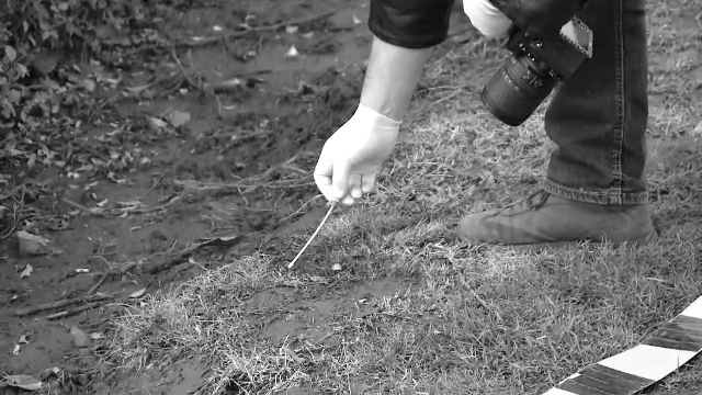 Un barbat a fost internat la spital, dupa ce a fost batut cu o bata de un coleg de munca. "S-au certat si i-a dat in cap"