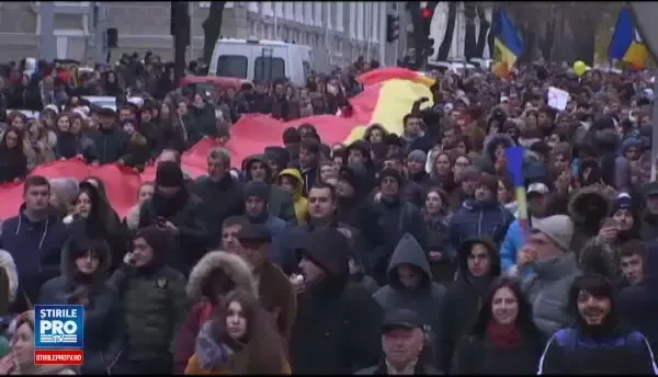 Noul presedinte al Moldovei anunta alegeri anticipate si ameninta Parlamentul. Pot schimba Constitutia