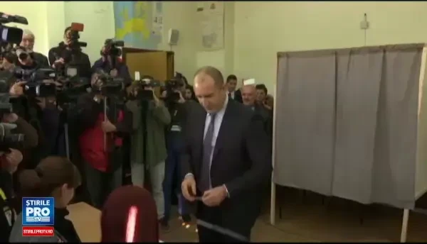 Dupa R. Moldova, si Bulgaria si-a ales presedinte rusofil: generalul rosu Rumen Radev. Criza politica la Sofia