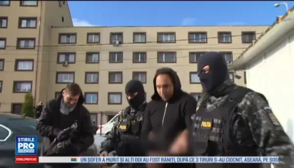 "Nota de plata" pentru cei patru batausi care au distrus un club din Pitesti, intr-o altercatie cu patronul localului