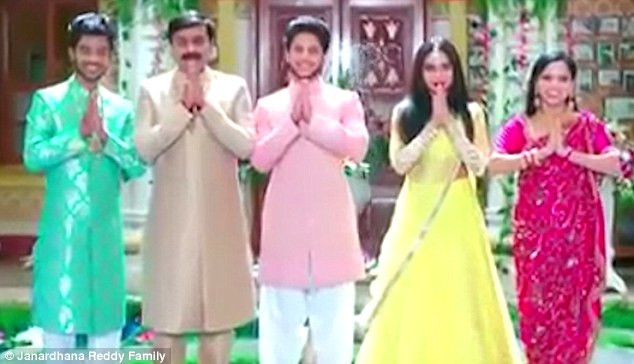 Scandal in India, dupa ce un politician corupt i-a facut fiicei nunta de 74 mil. dolari. Cat au costat rochia si bijuteriile