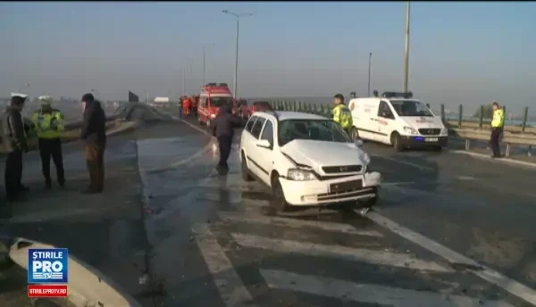 Accidente in lant pe A2, din cauza poleiului. Ce au vazut soferii pe autostrada dupa ce zeci de masini s-au ciocnit