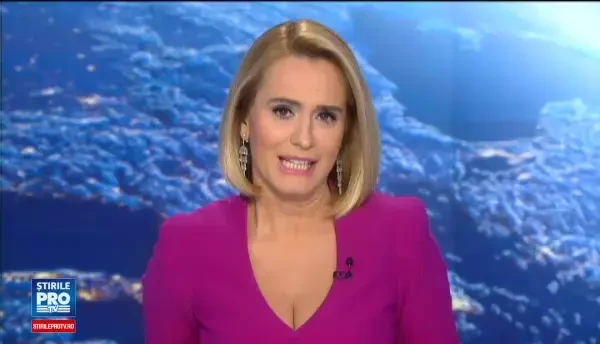 Experiment la Universitatea Oxford. Trucurile folosite de papagali pentru a ajunge la recompense