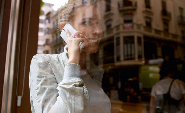 Cum cumperi un smartphone de Black Friday daca nu ai economii?