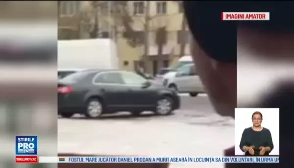 O soferita din Suceava a fost filmata in timp ce vandaliza o masina. Ce decizie a luat proprietarul automobilului distrus