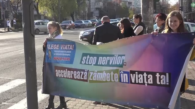 "Zambete la semafor". Actiune in traficul din Baia Mare pentru a-i face pe soferi sa nu mai fie agresivi