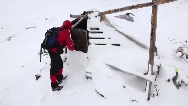 Cadavrul unui barbat, gasit in Masivul Fagaras. Cine cred anchetatorii ca ar putea fi defunctul