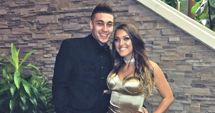 Au vrut sa faca o poza romantica in fata unei fantani, dar totul s-a terminat intr-un mod neasteptat. Filmarea a ajuns viral