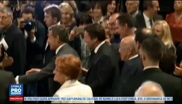 Nicolas Sarkozy, acuzat ca ar fi primit valize cu bani de la Muammar El Gaddafi. Reactia acestuia: Nu va este rusine?