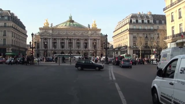 Terorismul i-a facut pe romani sa renunte la marile capitale. Care sunt noile destinatii preferate pentru Revelion