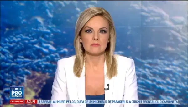 O groapa cu o adancime de 10 metri a aparut din senin pe o sosea din Algeria si a inghitit 5 masini. Care a fost cauza